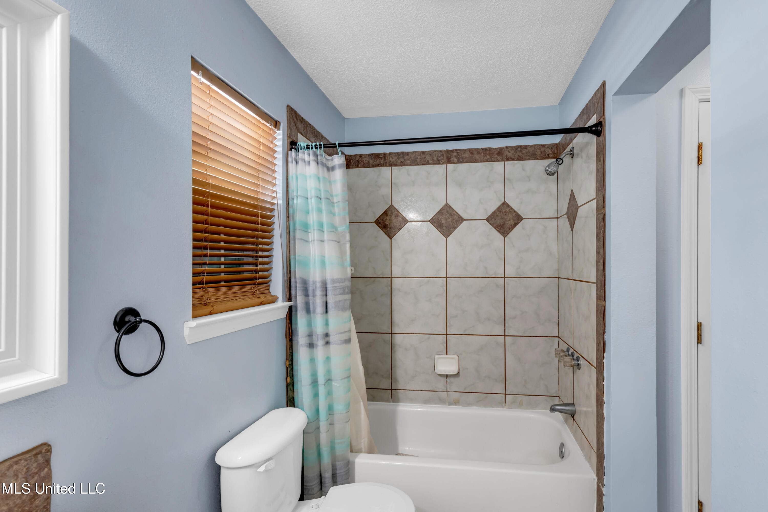 3005 Robalo Drive Gautier, MS 39553 - Photo 20 of 30 Bath 2