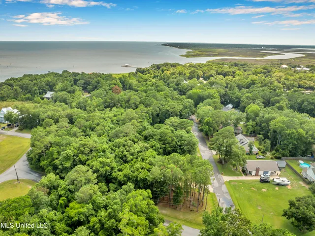 $175,000 | 3005 Robalo Drive, Gautier, MS 39553