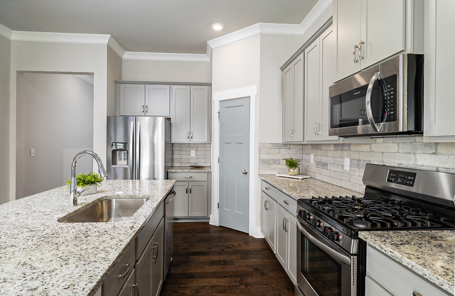 8768 Snowy Owl Road Ooltewah, TN 37363 - Photo 7 of 35 Kitchen3