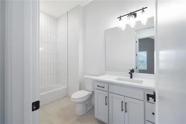 $514,900 | 2376 Northeast Skopelos Court, Blue Springs, MO 64029