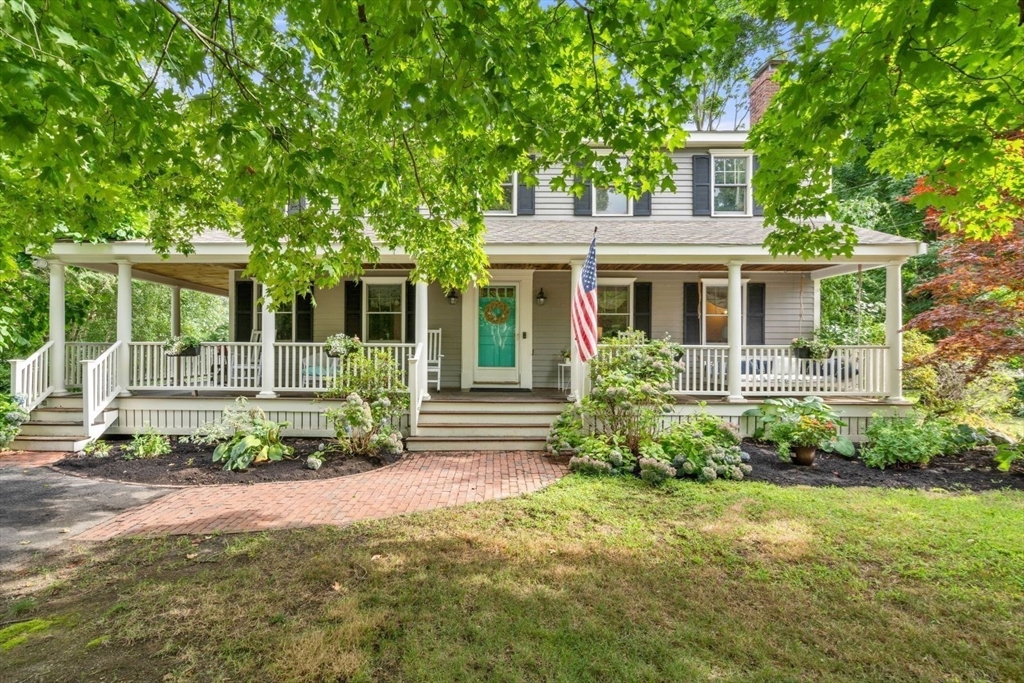 11 Sycamore Road Scituate, MA 02066 - Photo 3 of 39 front view of a house with a yard