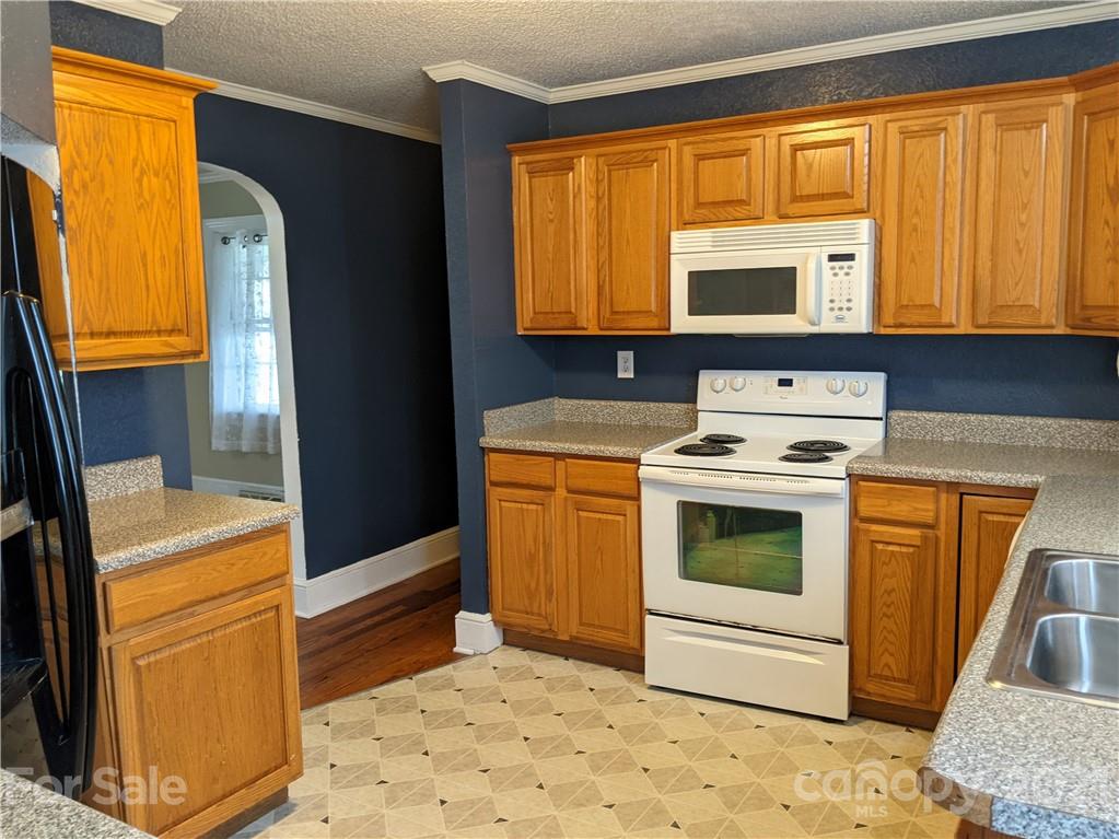 3789 Hartland Road Morganton, NC 28655 - Photo 4 of 22 Gallery Image 4