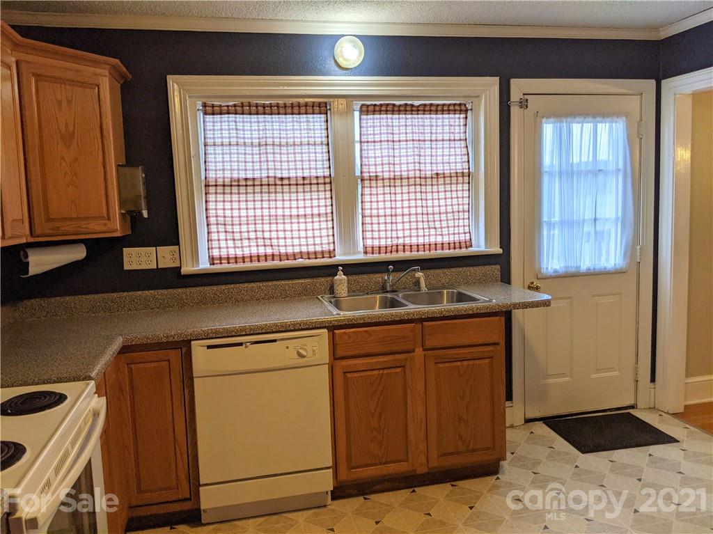 3789 Hartland Road Morganton, NC 28655 - Photo 6 of 22 Gallery Image 6