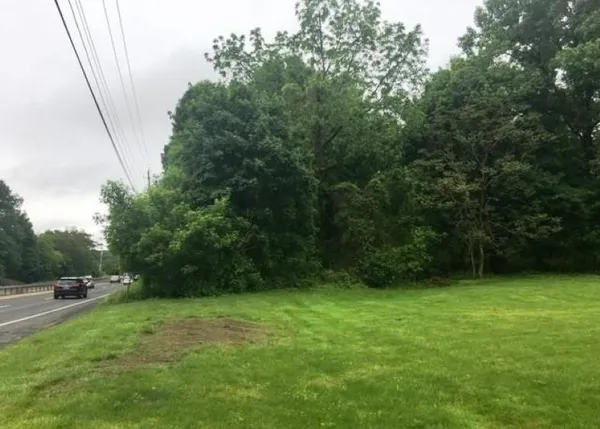 $60,000 | 9 W Route, Highland, NY 12528