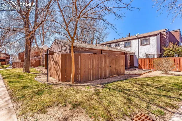 a view of livingroom