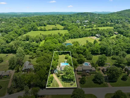 $1,795,000 | 1400 Arrowhead Drive, Brentwood, TN 37027