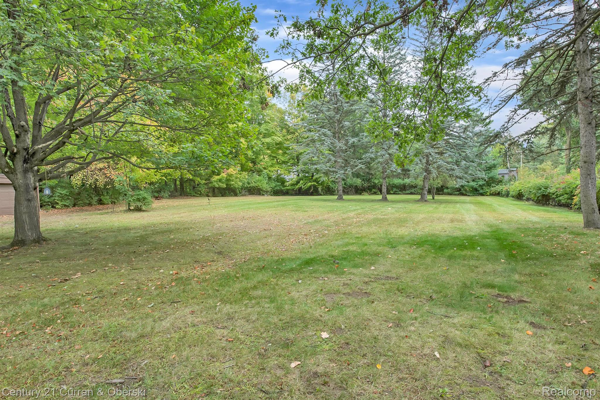 7878 Ridge Road Canton, MI 48187 - Photo 29 of 34 Gallery Image 29