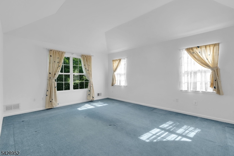 4 Leigh Road Hillsborough, NJ 08844 - Photo 21 of 50