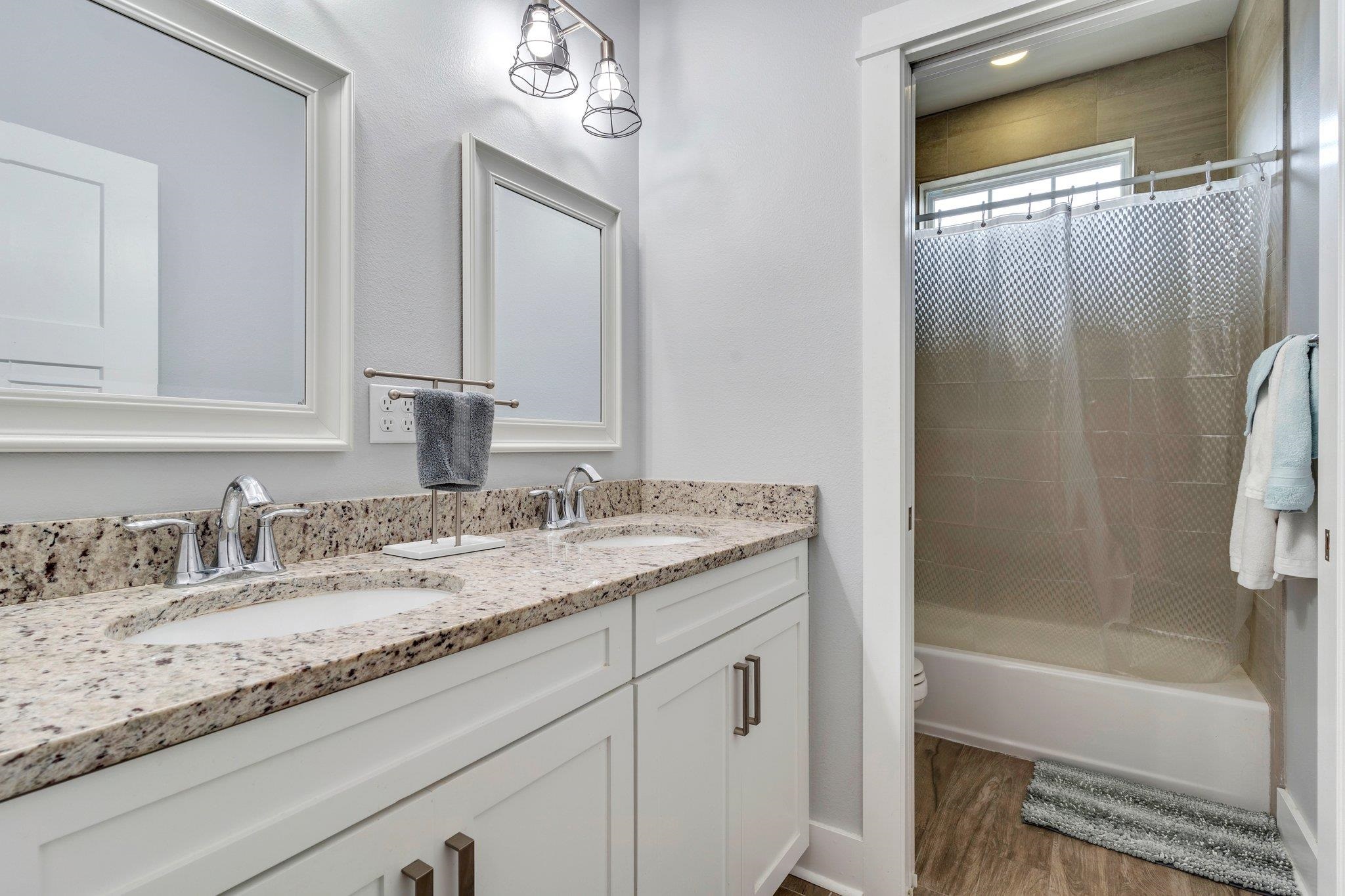 2772 Crestline Road Tallahassee, FL 32308 - Photo 3 of 42 Gallery Image 3