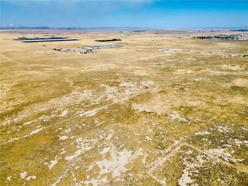 0 Newgrove Street Lancaster, CA 93536 - Photo 4 of 5 a view of an ocean