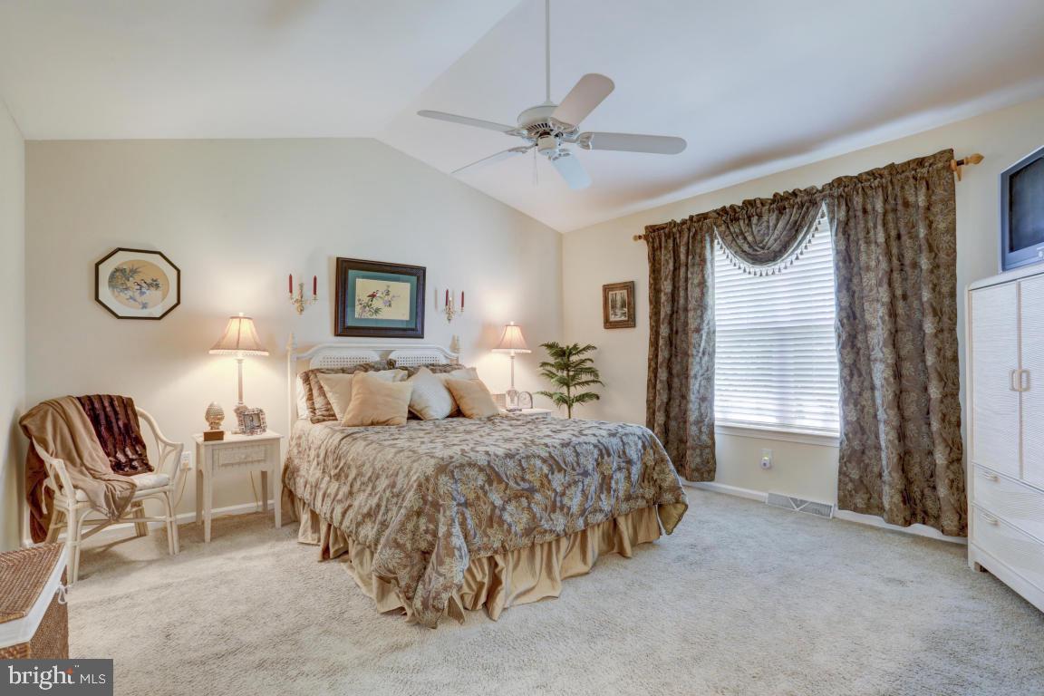 1005 Kent Garden Lititz, PA 17543 - Photo 14 of 23
