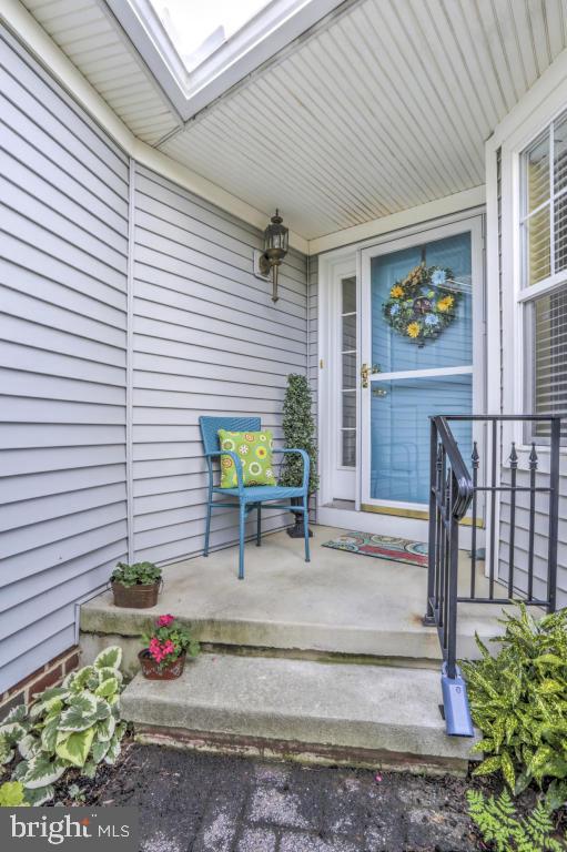 1005 Kent Garden Lititz, PA 17543 - Photo 3 of 23