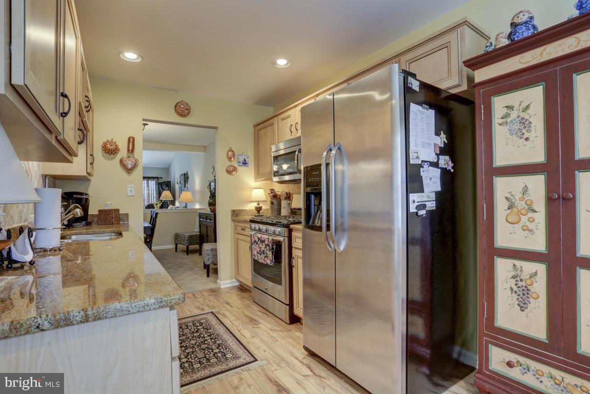 1005 Kent Garden Lititz, PA 17543 - Photo 5 of 23