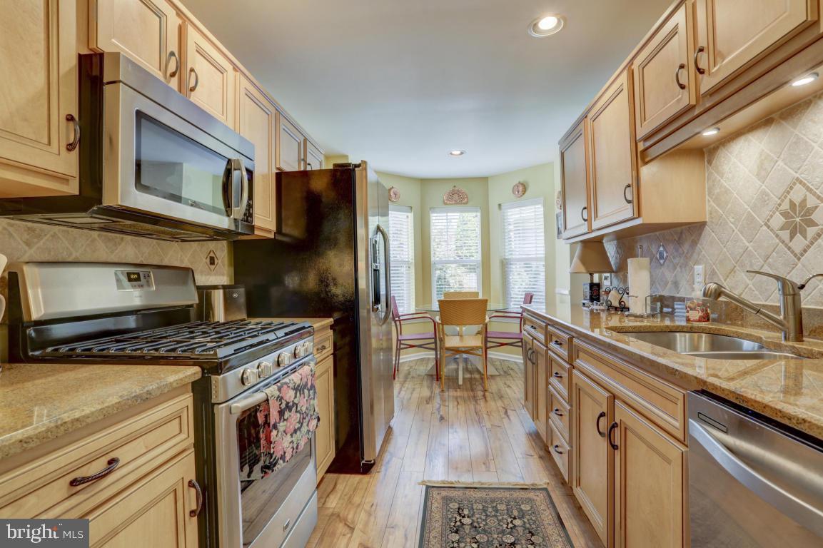 1005 Kent Garden Lititz, PA 17543 - Photo 7 of 23