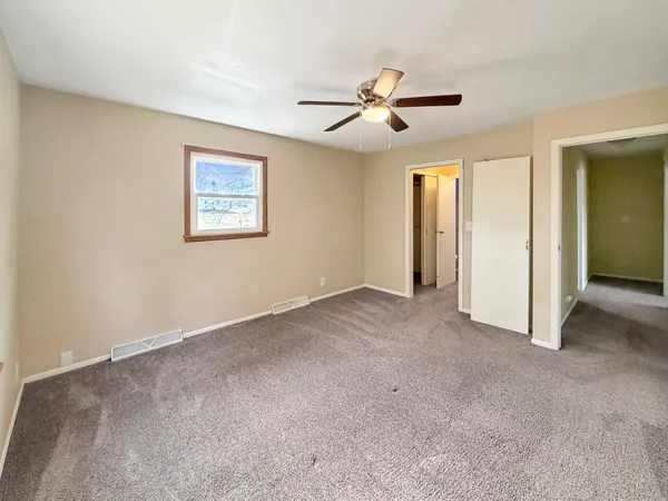 $250,000 | 1419 Finch Street, Freeport, IL 61032