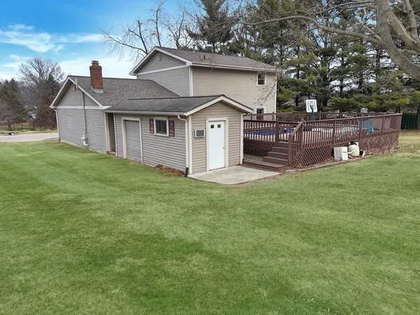 $250,000 | 1419 Finch Street, Freeport, IL 61032