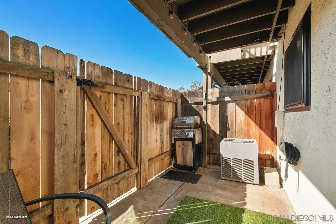 2648 Alpine Boulevard, Unit B Alpine, CA 91901 - Photo 20 of 25 a view of entryway