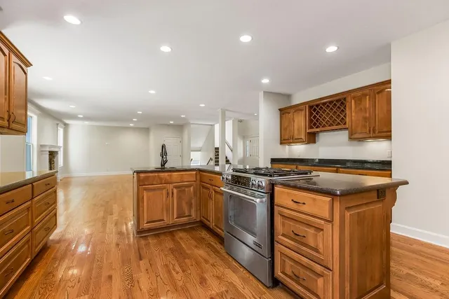 $580,000 | 875 Clearview Drive, Lansing, KS 66043