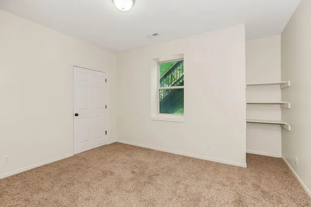 $580,000 | 875 Clearview Drive, Lansing, KS 66043