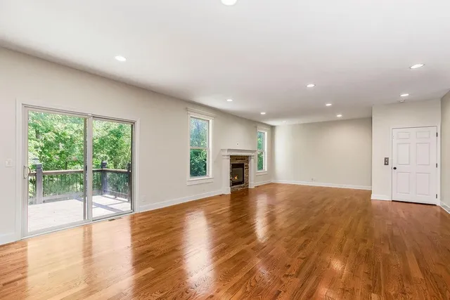 $580,000 | 875 Clearview Drive, Lansing, KS 66043