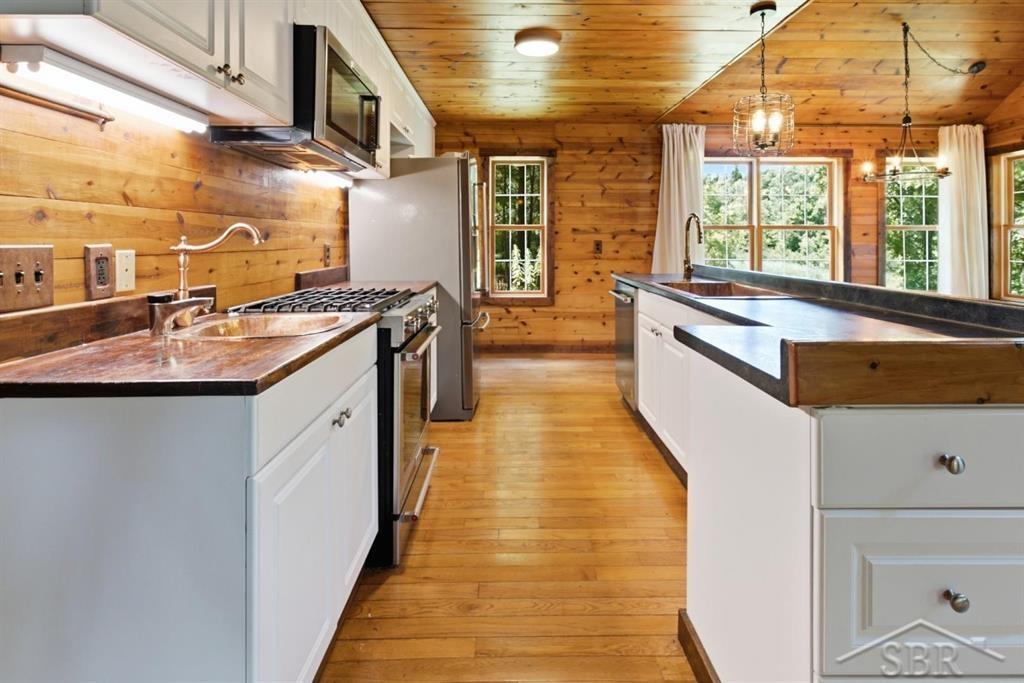 4991 Millis Road North Branch, MI 48461 - Photo 13 of 65 50217553-2ba82a3c-71d8-4b17-9ca9-645f6c40f665.JPG