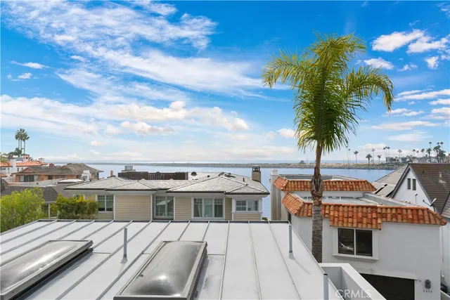 $4,200,000 | 2618 Cove Street, Corona del Mar, CA 92625