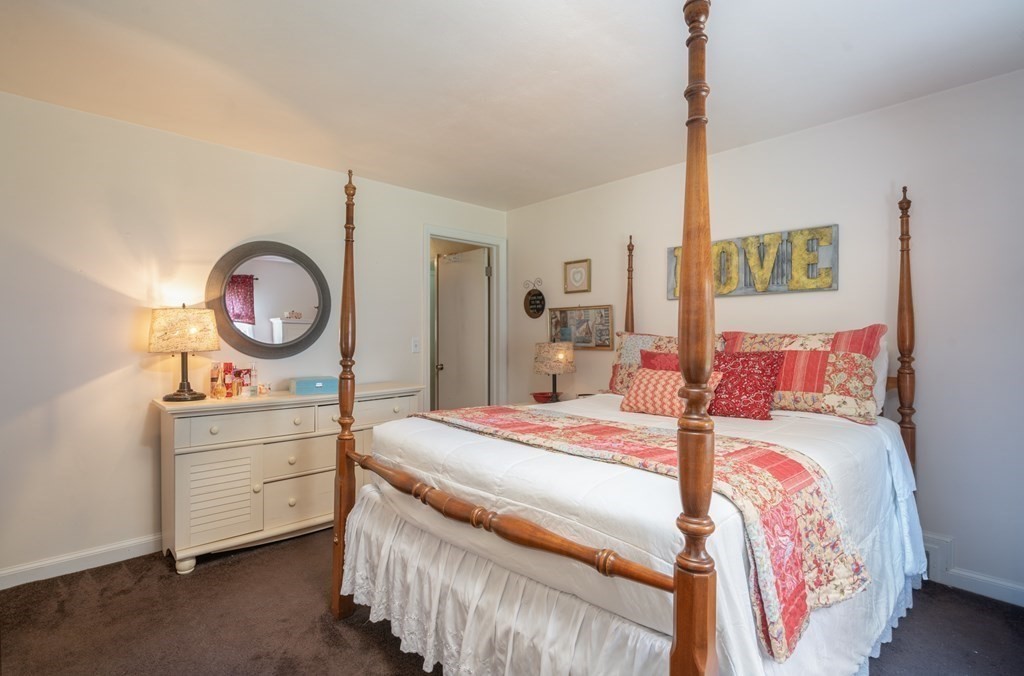 22 Jeffrey Road Springfield, MA 01119 - Photo 14 of 36 Gallery Image 14
