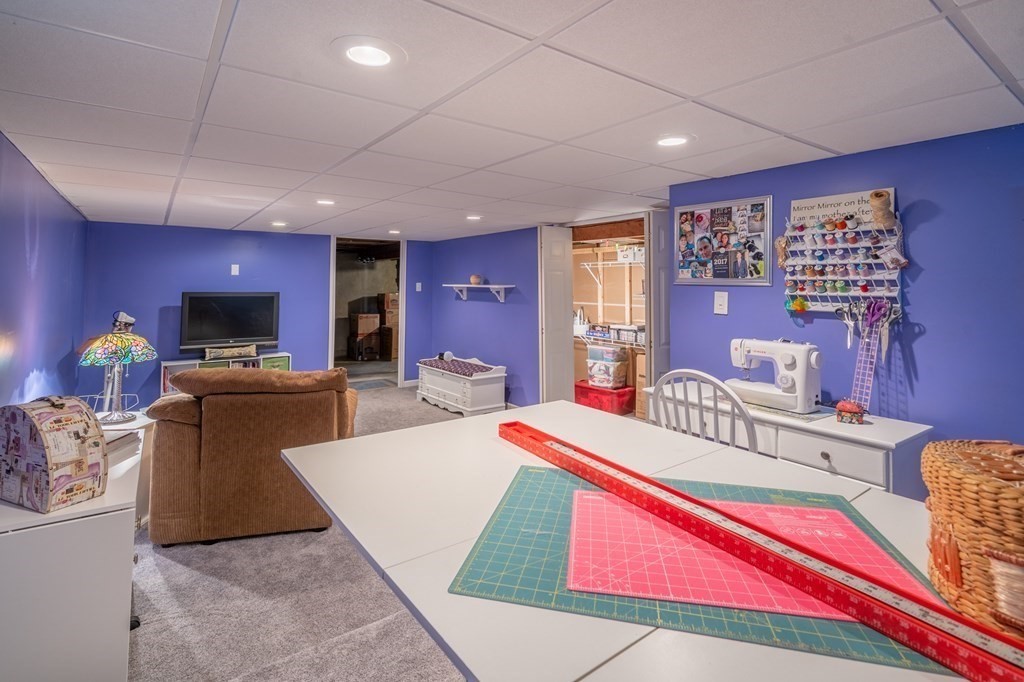 22 Jeffrey Road Springfield, MA 01119 - Photo 25 of 36 Gallery Image 25