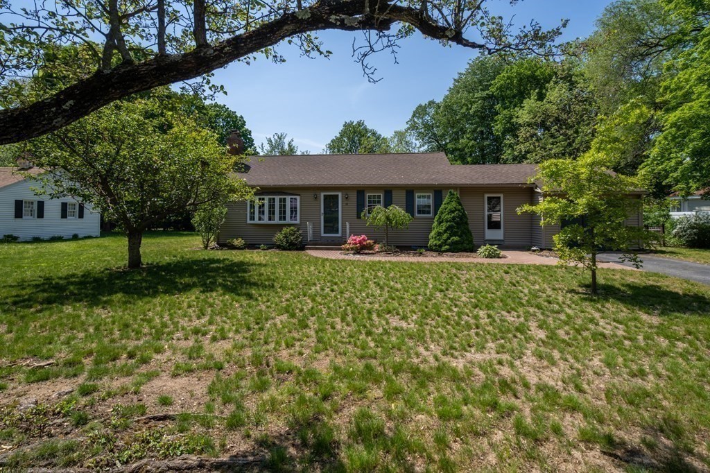 22 Jeffrey Road Springfield, MA 01119 - Photo 3 of 36 Gallery Image 3