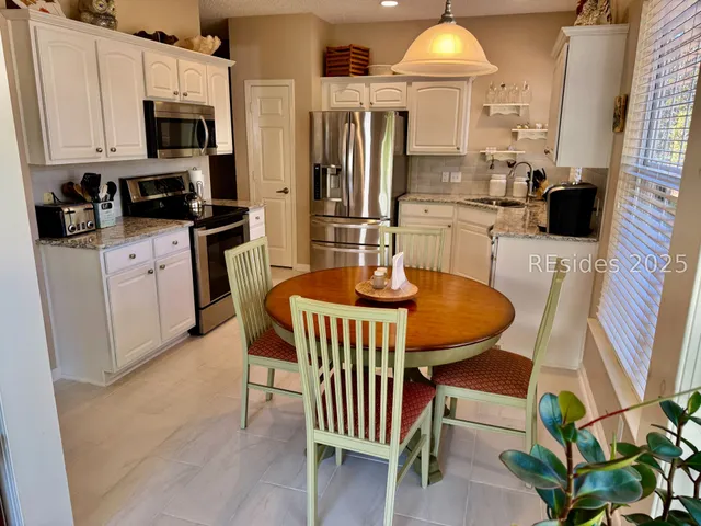 $375,000 | 16 Sweetwater Court, Bluffton, SC 29909