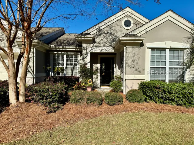 $375,000 | 16 Sweetwater Court, Bluffton, SC 29909