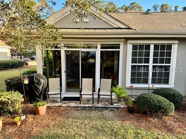$375,000 | 16 Sweetwater Court, Bluffton, SC 29909