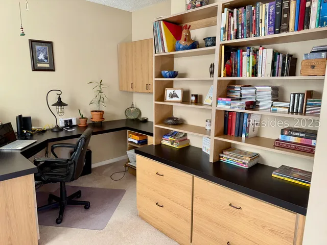 $375,000 | 16 Sweetwater Court, Bluffton, SC 29909