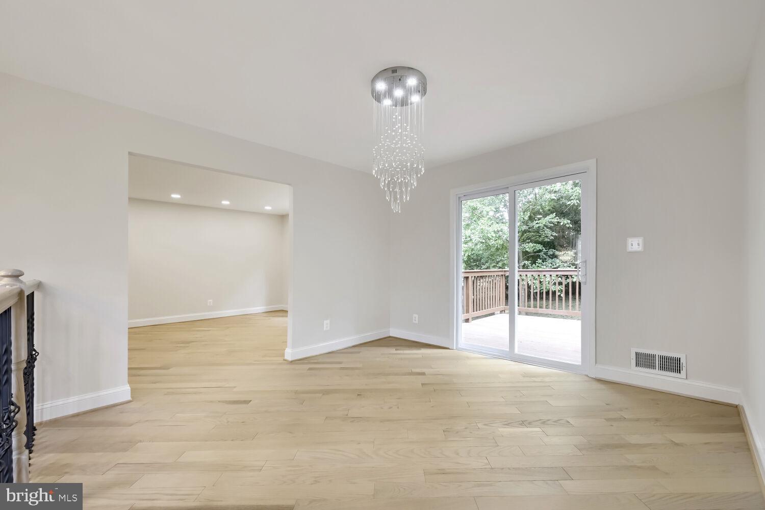 113 Danbury Road Reisterstown, MD 21136 - Photo 8 of 28 Dining Room