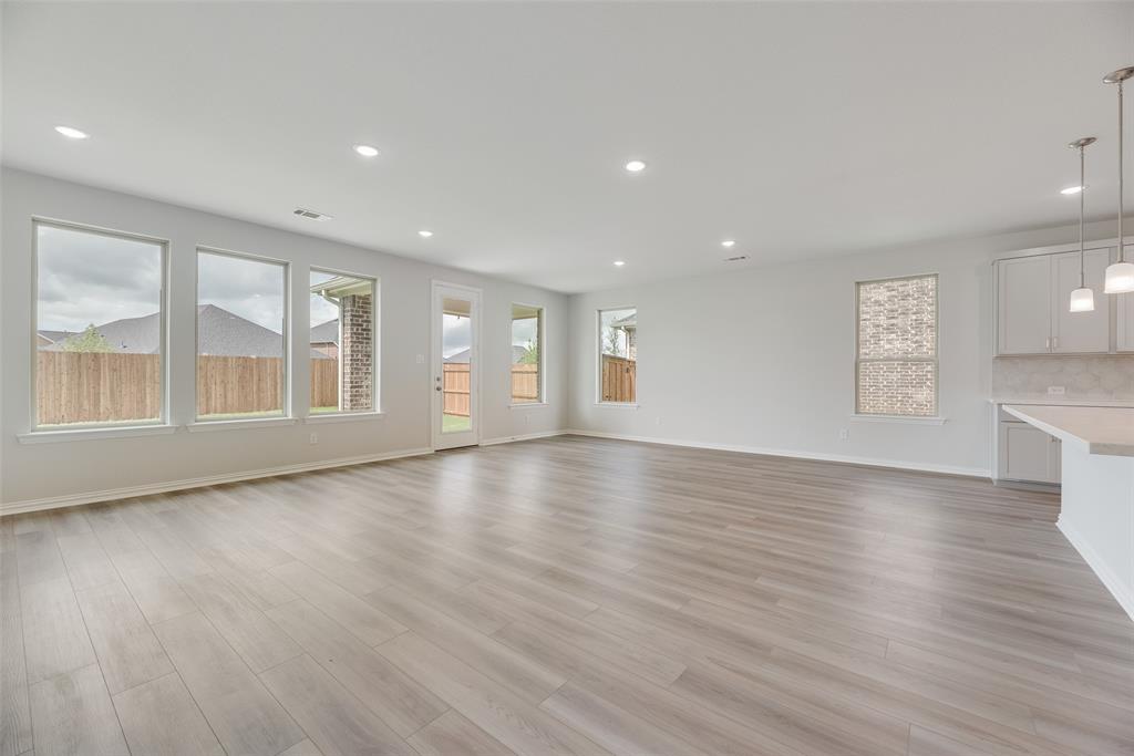 5800 Edward Drive Aubrey, TX 76227 - Photo 12 of 33