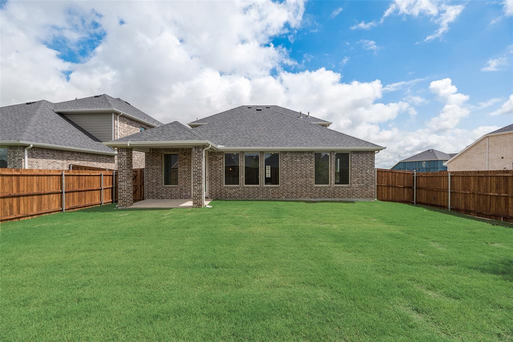 5800 Edward Drive Aubrey, TX 76227 - Photo 29 of 33