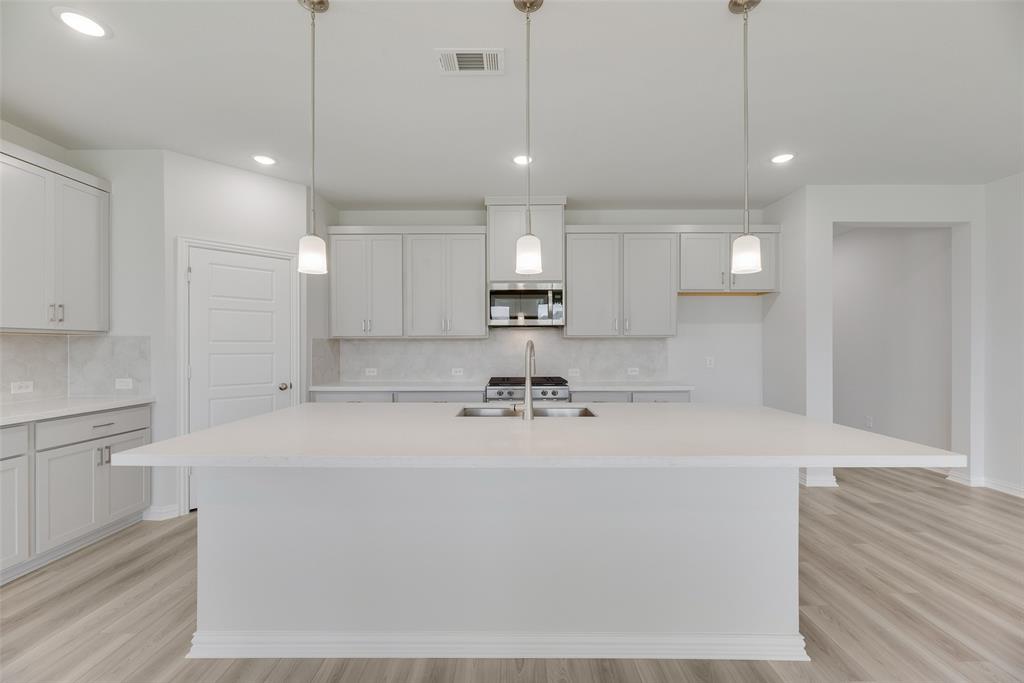 5800 Edward Drive Aubrey, TX 76227 - Photo 5 of 33