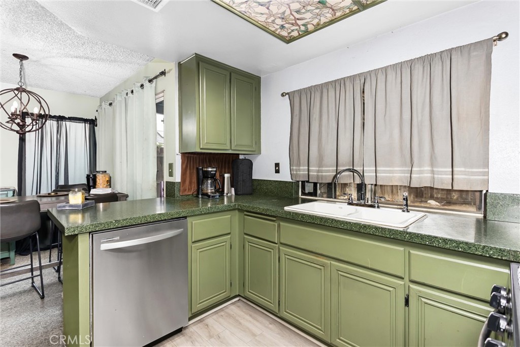 3242 Antler Road Ontario, CA 91761 - Photo 4 of 19