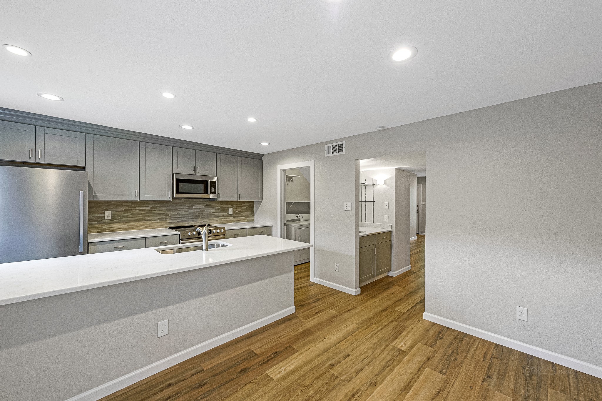 1500 Sandy Springs Road, Unit 35 Houston, TX 77042 - Photo 8 of 26