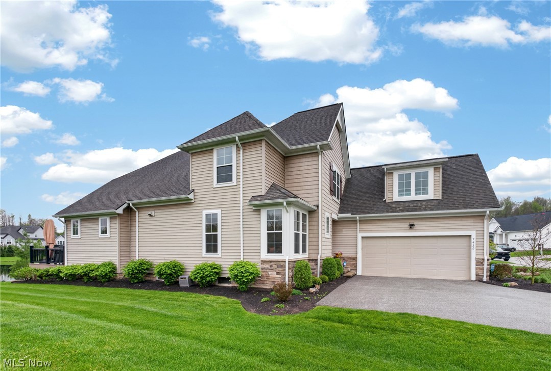 7429 Villa Ridge Chagrin Falls, OH 44023 - Photo 4 of 48