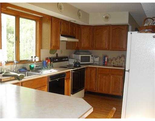14 Babcock Road Westerly, RI 02891 - Photo 4 of 14 Kitchen.