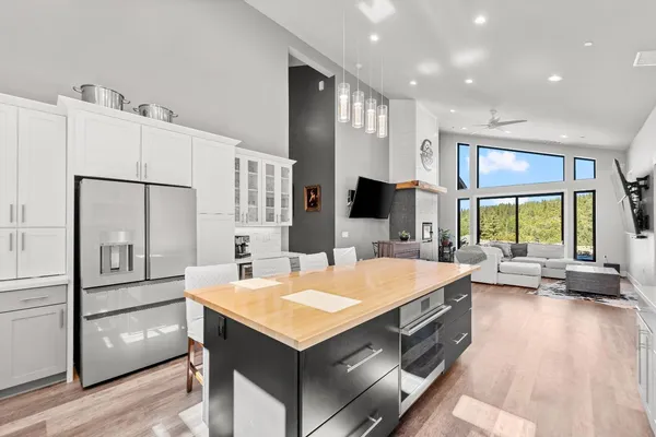 $1,690,000 | 29115 Secret Town Road, Colfax, CA 95713