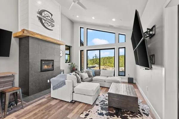 $1,690,000 | 29115 Secret Town Road, Colfax, CA 95713