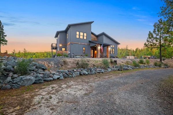 $1,690,000 | 29115 Secret Town Road, Colfax, CA 95713