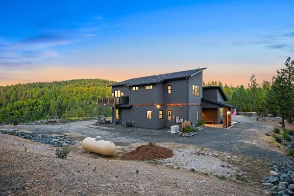 $1,690,000 | 29115 Secret Town Road, Colfax, CA 95713