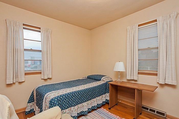 211 Edgewood Road Northwest Cedar Rapids, IA 52405 - Photo 11 of 13 Gallery Image 11