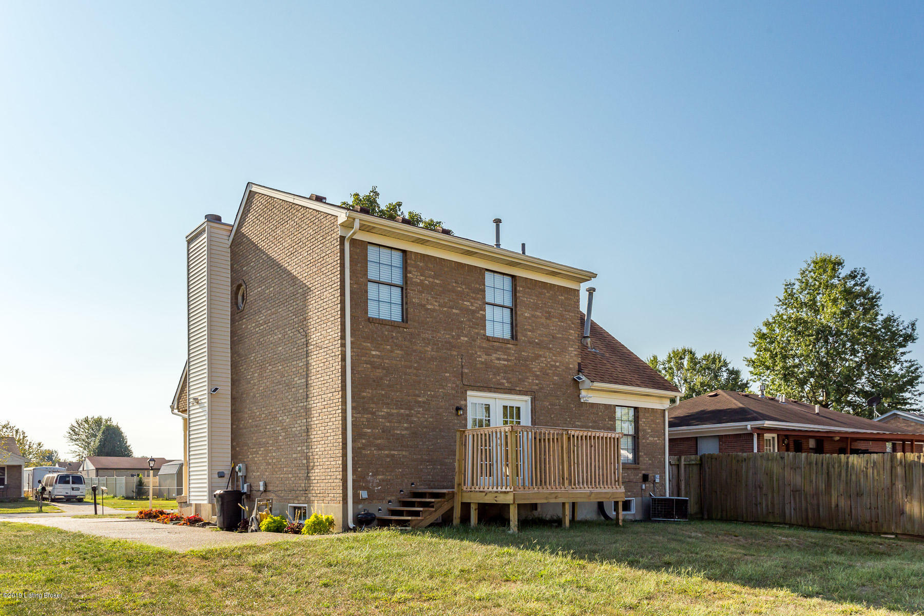 12224 Ridgemont Road Louisville, KY 40229 - Photo 29 of 31 Back View