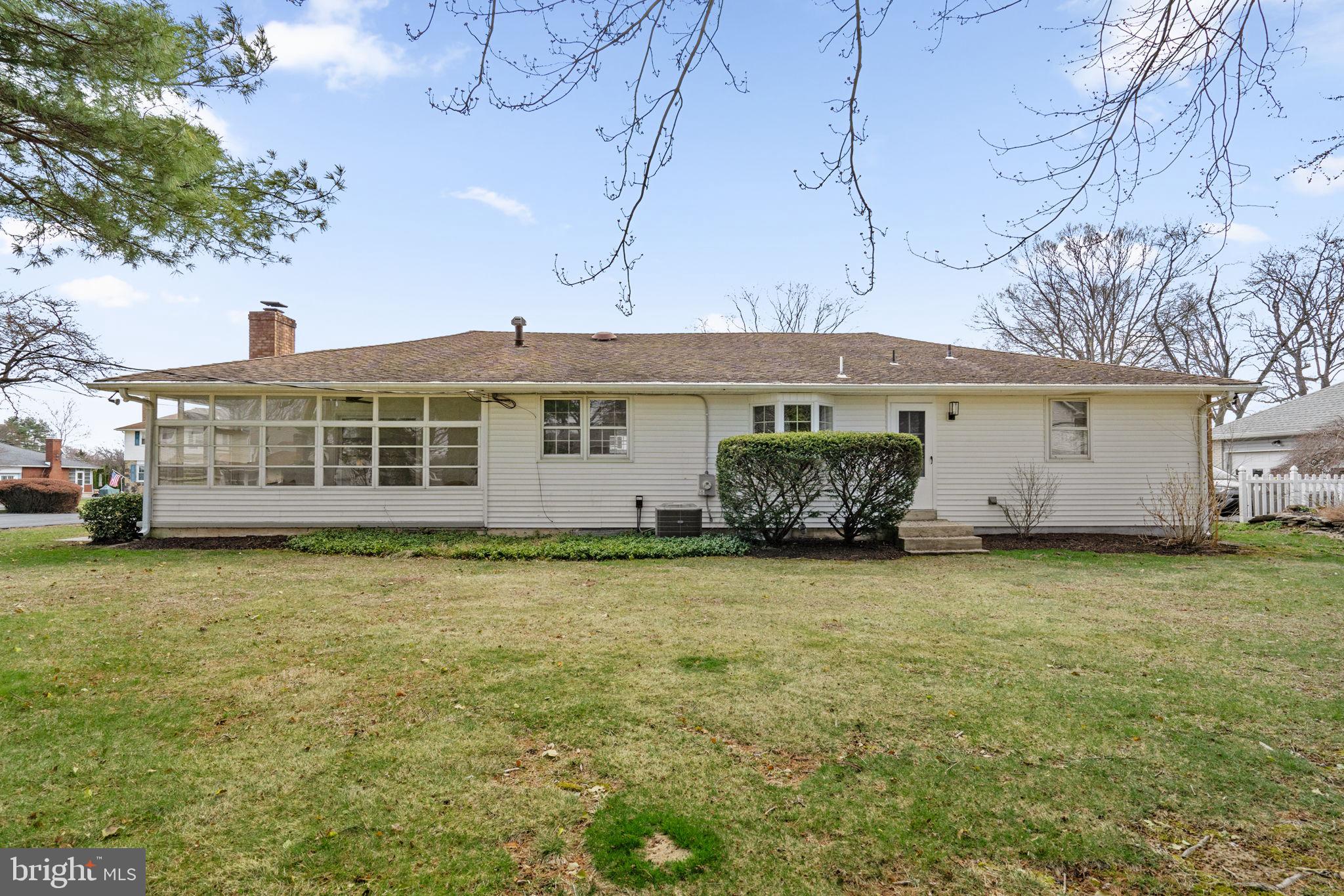 2529 Raven Road Wilmington, DE 19810 - Photo 80 of 80 a view of a house with a garden