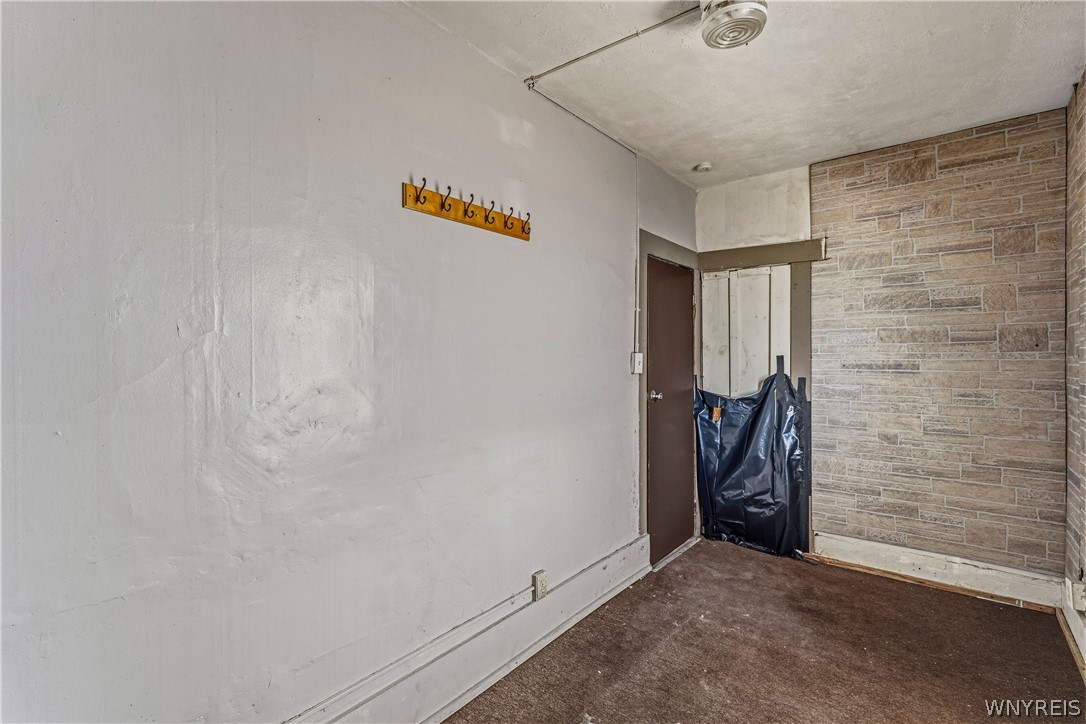 67 Halbert Street Buffalo, NY 14214 - Photo 8 of 48