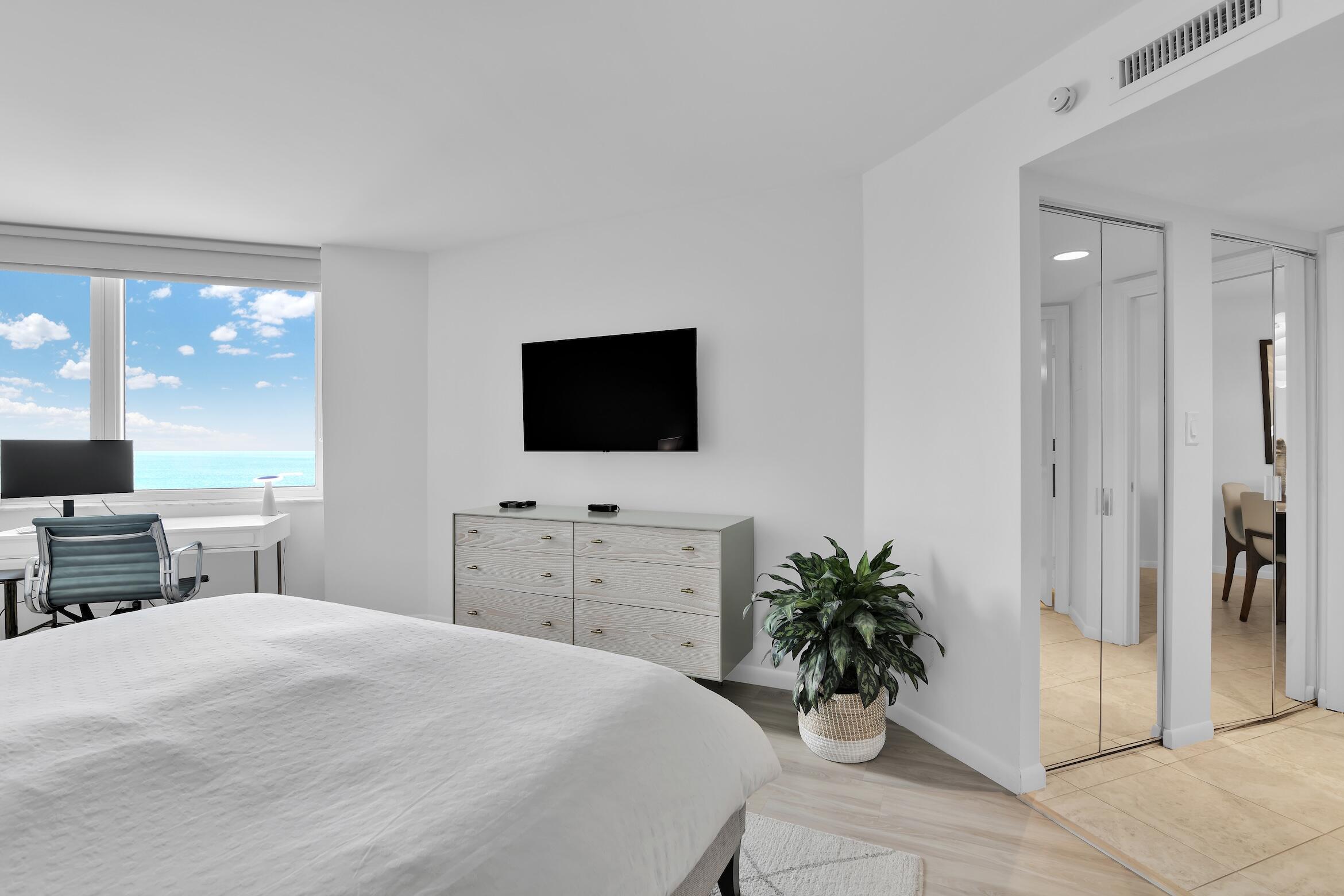 500 South Ocean Boulevard, Unit 2203 Boca Raton, FL 33432 - Photo 20 of 69 CHALFONTE 2203N -33